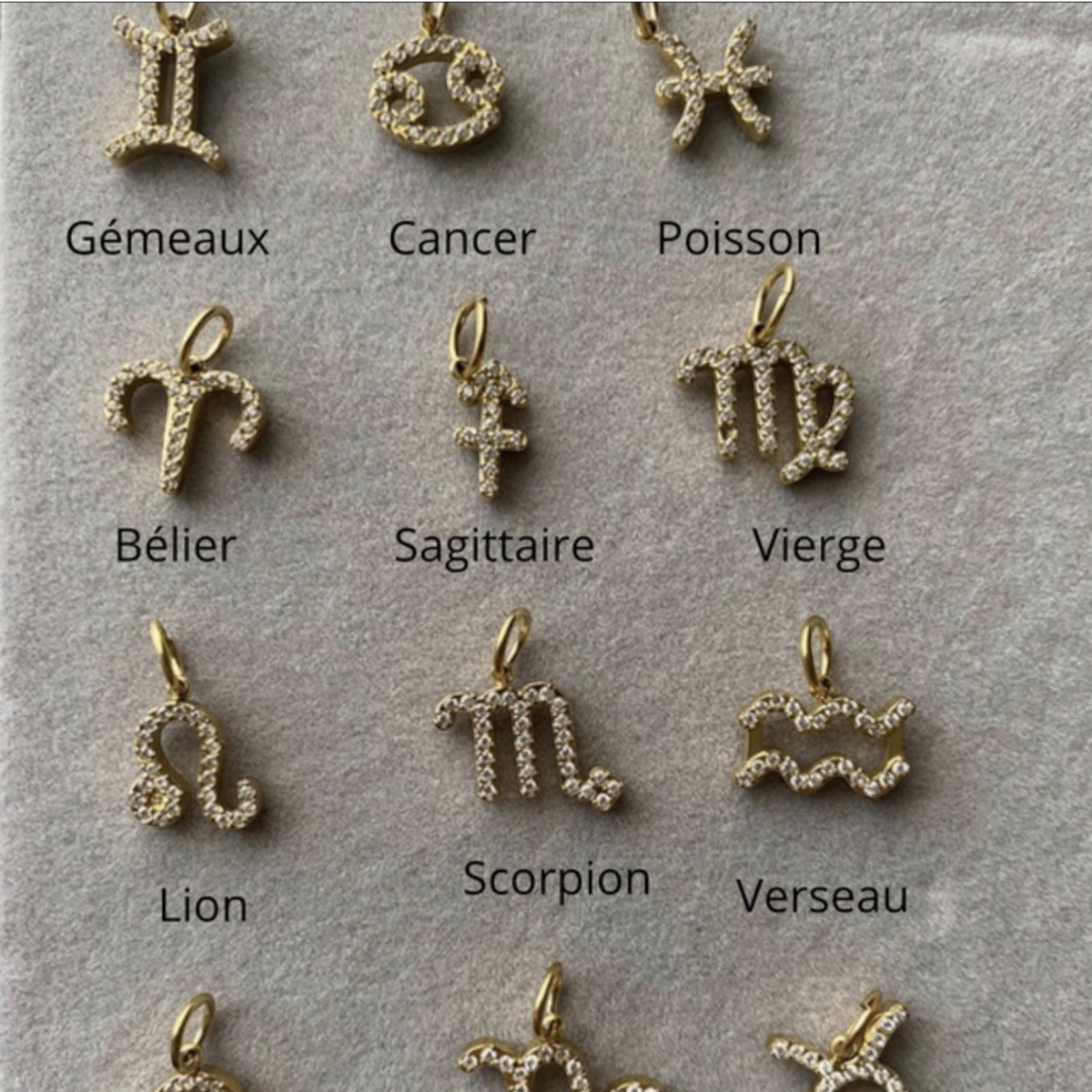 Collier personnalisé – Lettre & Signe astrologique